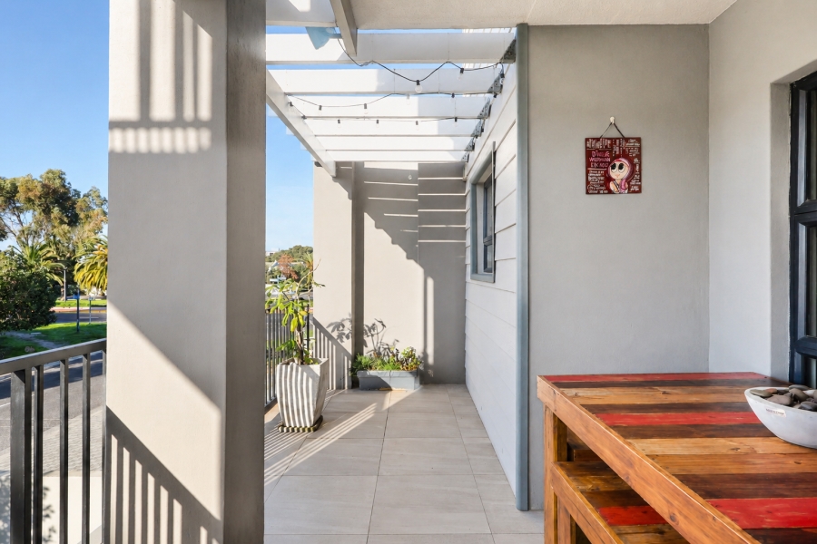 2 Bedroom Property for Sale in Table View Western Cape